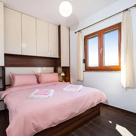 Holiday home Lota
