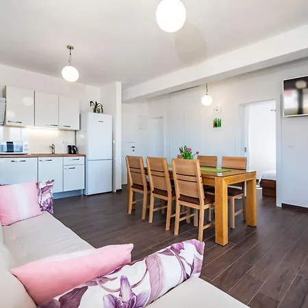 Lota Holiday home *