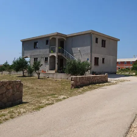 Lota Starigrad Paklenica